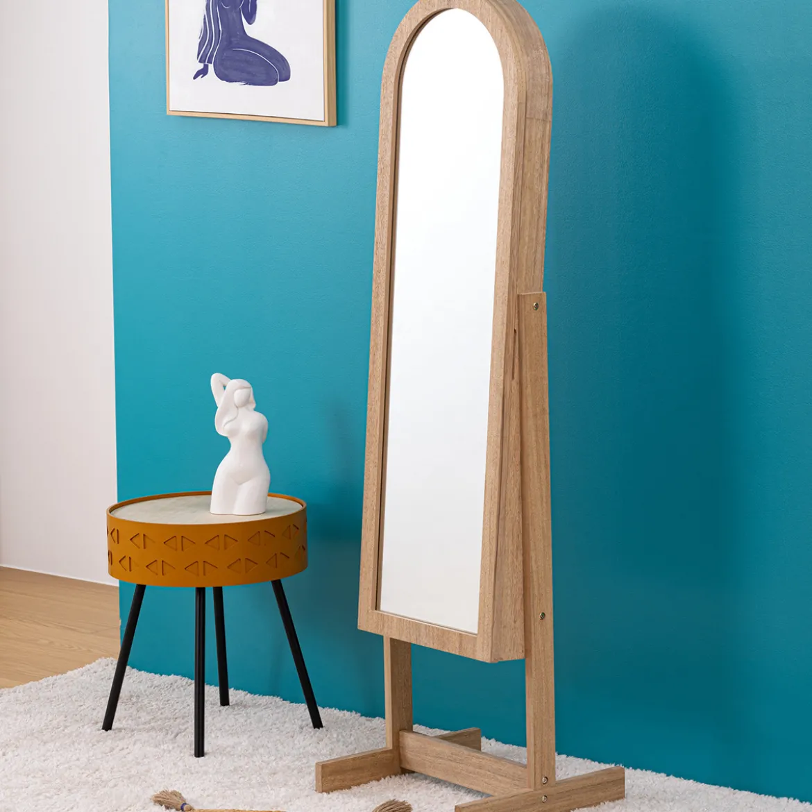 Armoire à bijoux sur pied