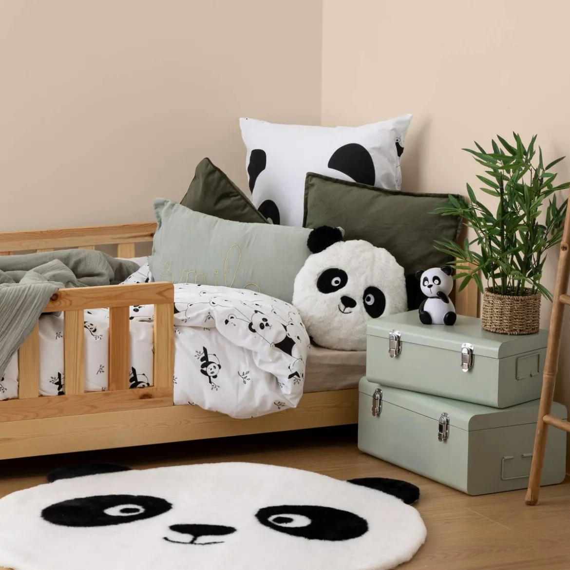 Coussin Panda "Nao"