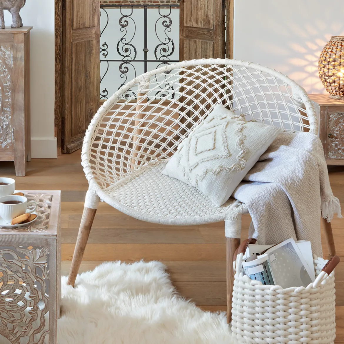 Fauteuil "Raina"