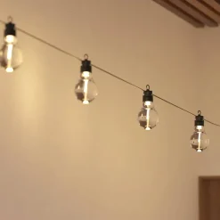 Guirlande lumineuse d'extérieur solaire