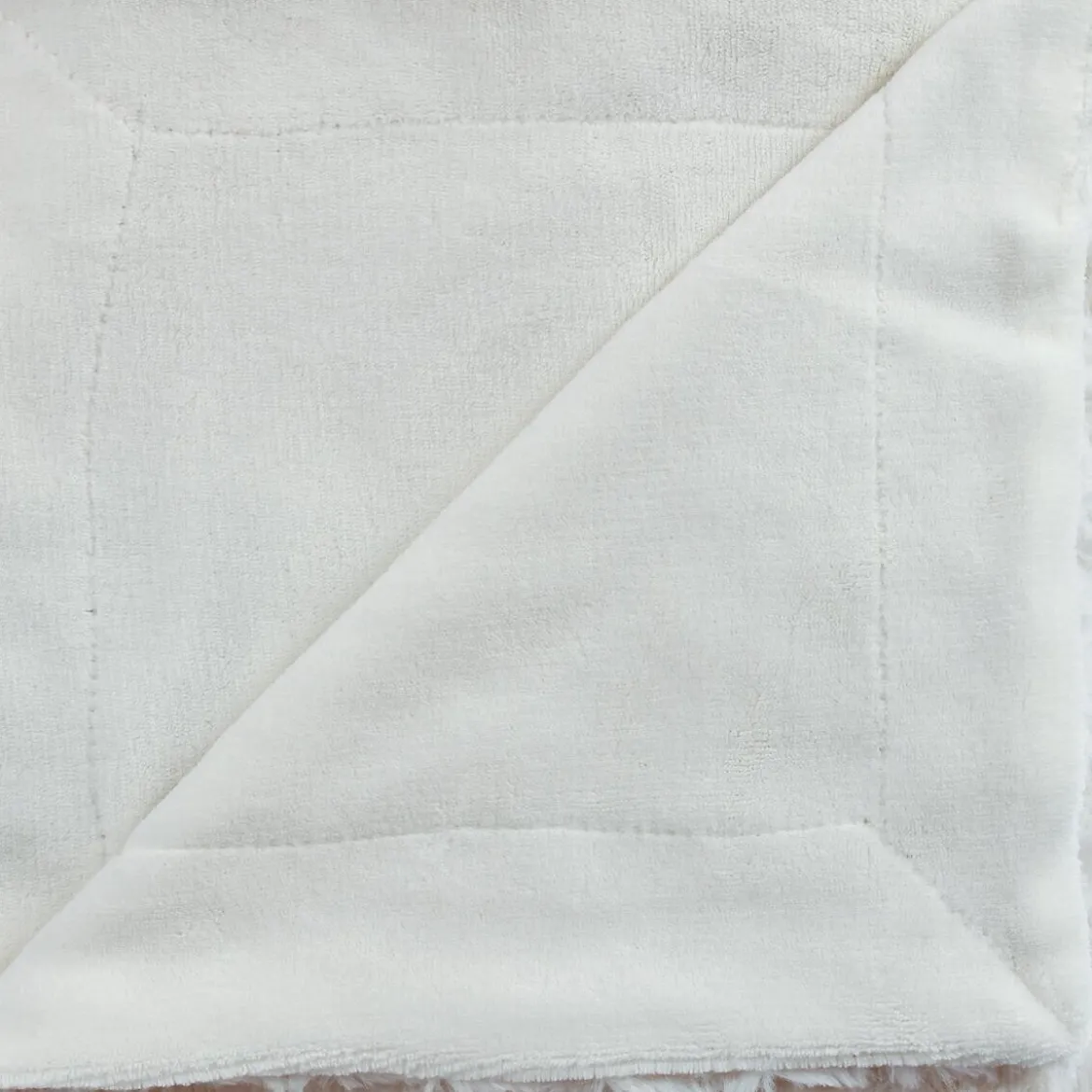 Plaid "Bouclette" fausse fourrure