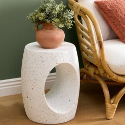 Table d'appoint 
