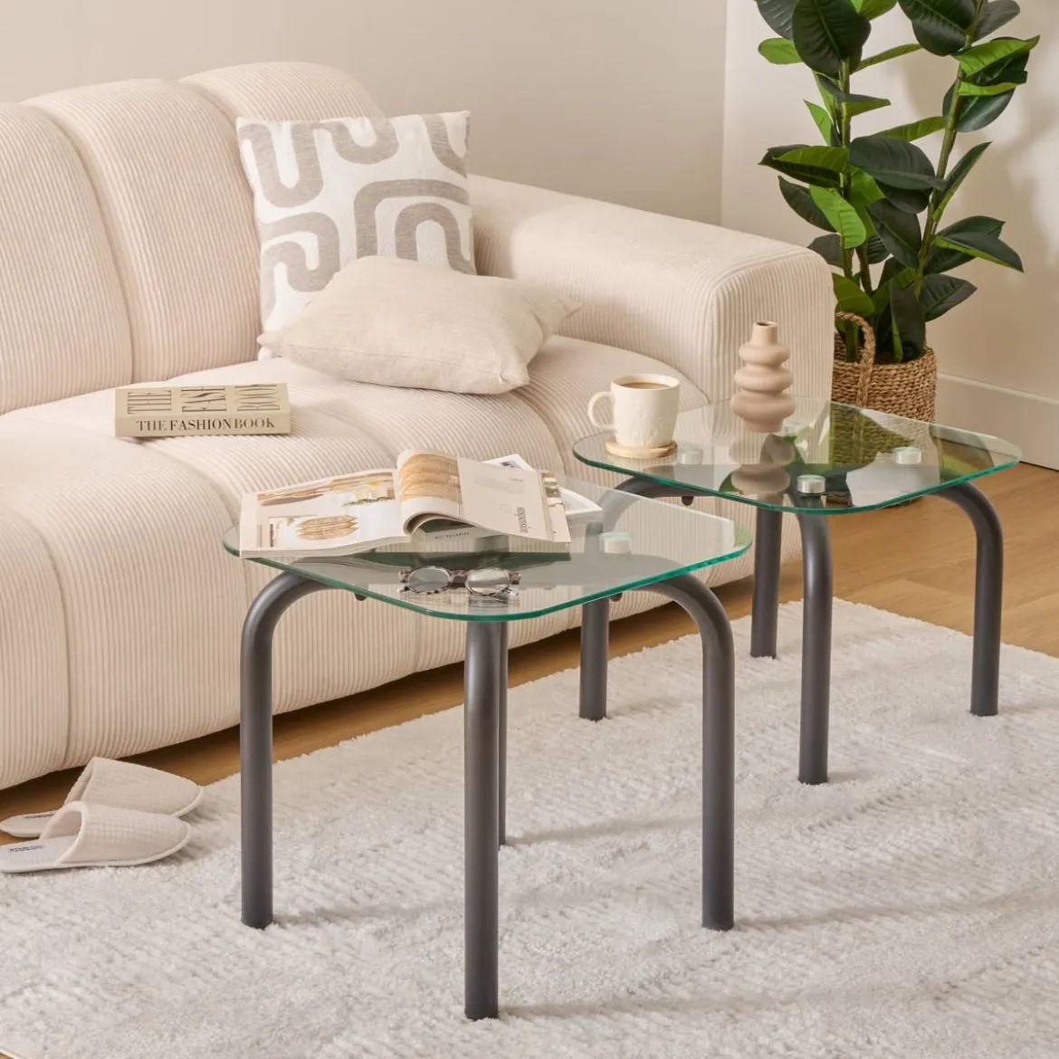 Tables gignognes "Hecate"